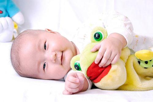 新生兒出現特殊生理狀況,家長們應該如何處理?