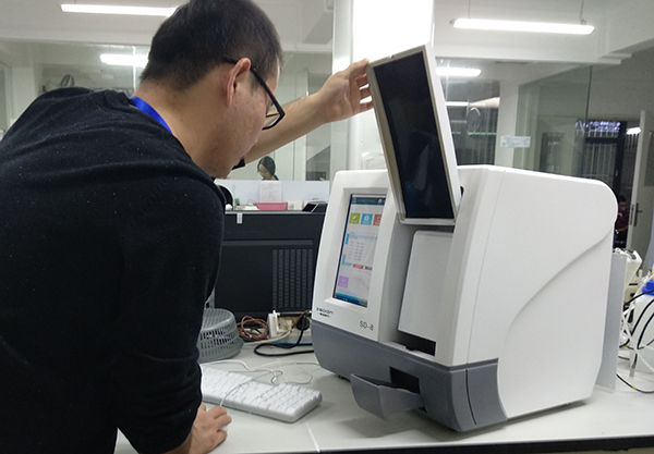 隨州市中醫(yī)院采購我公司SD-8母乳分析儀