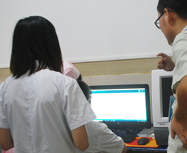 湘西自治州人民醫院采購我公司達SD-7母乳分析